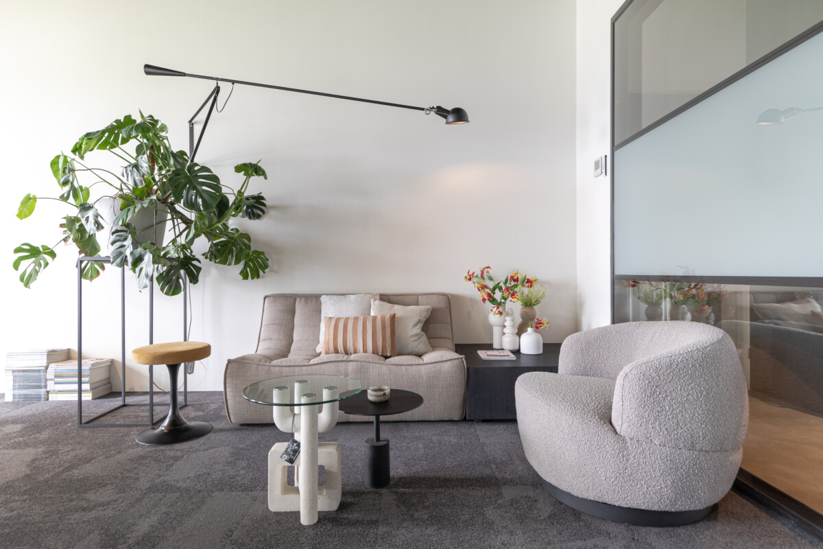 SPOT038-white-zithoek